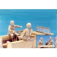 Sd.Kfz.11 3T Eastern Front Crew (1)/2Fig von Hobby Fan