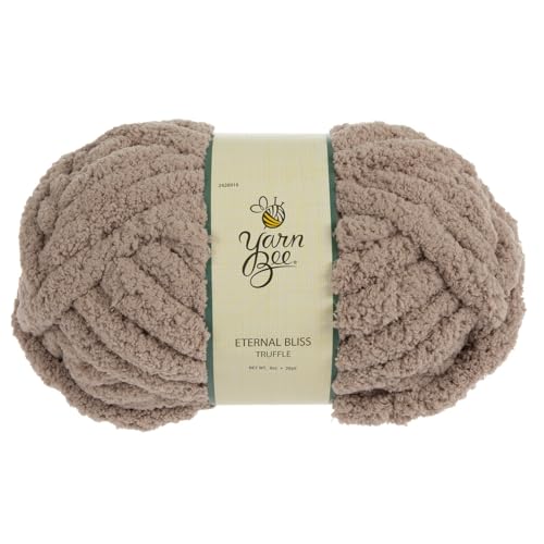 Jumbo-Garn zum Häkeln und Stricken, weicher Garnknäuel, 28 Meter aus 100 % Polyester-Garn zum Häkeln von Decken, Hüten und mehr, DIY-Zubehör Jumbo-Garn zum Häkeln und Stricken, weicher Garnknäuel, 28 Meter aus 100 % Polyester-Garn zum Häkeln von Decken, Hüten und mehr, DIY-Zubehör von Hobby Lobby