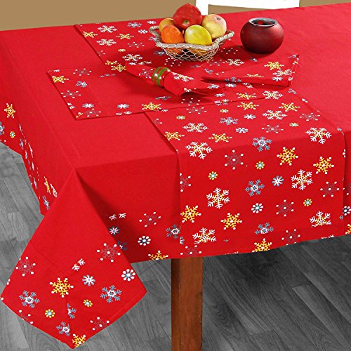 Homescapes Weihnachts-Tischdecke, rot-Gold, 100% Baumwolle, eckiges Tischtuch mit gesäumtem Rand und Schneeflocken-Muster, 137 x 178 cm von Homescapes