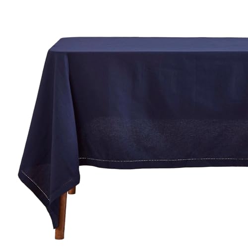 Homescapes Blaue Tischdecke, 137 x 228 cm aus 100% Baumwolle, eckiges Tischtuch für Küche und Esszimmer, Baumwolltischdecke, waschbar und pflegeleicht, Marineblau von Homescapes