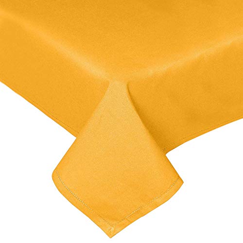 Homescapes gelbe Tischdecke, 137 x 137 cm aus 100% Baumwolle, quadratisches Tischtuch für Küche und Esszimmer, waschbar und pflegeleicht, senfgelb von Homescapes