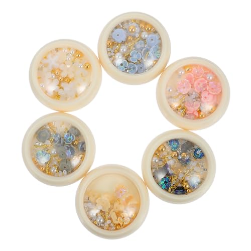 Homoyoyo 6 Boxen Teiliges Nagelcharms aus Resin Kreative Nail Art Dekoration für Verschiedene Stile für DIY Nageldesign und Accessoires Vielseitig Einsetzbar von Homoyoyo