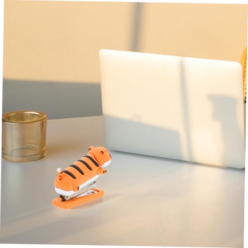 Housoutil Kompakter Mini Hefter Tigerform Tragbar Robust Für Schule Büro Schnelles Heften Mädchen Desktop Hefter Tierhefter Für Zuhause von Housoutil