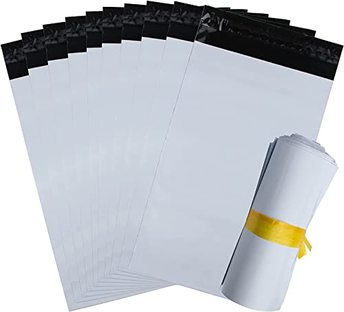 100 weiße, opake Kunststoff-Versandtaschen, selbstklebend, robust, manipulationssicher und wasserdicht (25 x 35 cm, 100 Stück) von IBOO