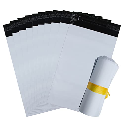 100 weiße, opake Kunststoff-Versandtaschen, selbstklebend, robust, manipulationssicher und wasserdicht (20 x 30 cm, 100 Stück) von IBOO