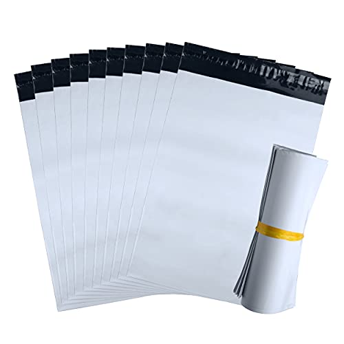 100 weiße, opake Kunststoff-Versandtaschen, selbstklebend, robust, manipulationssicher und wasserdicht (28 x 42 cm, 100 Stück) von IBOO