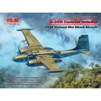 B-26K Counter Invader, USAF Vietnam War Attack Aircraft von ICM