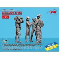 Journalists in War (4 figures) von ICM