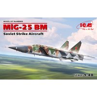 MiG-25 BM - Soviet Strike Aircraft MiG-25 BM - Soviet Strike Aircraft von ICM