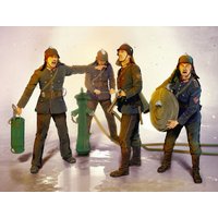 WWII German Firemen (4 Figuren) von ICM