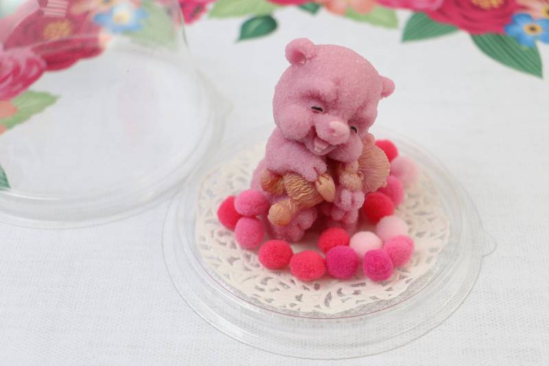 Handgemachte Seife "Teddybär Mit Dem Spielzeug" von ICSoap
