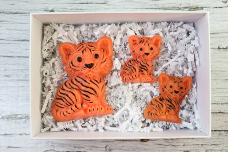 Handgemachte Seife "Tigerfamilie" von ICSoap