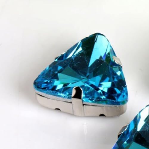 Hot-Korrektur-Strass, nähen auf Strass, 18 mm 50 Stück/Paket Dreieck geformtes Glas nähen auf Strass mit Klaue Strass Metallbasis Schnalle Kristall Stein Diamant für Kleidung (Aquamarin) von IGGLL