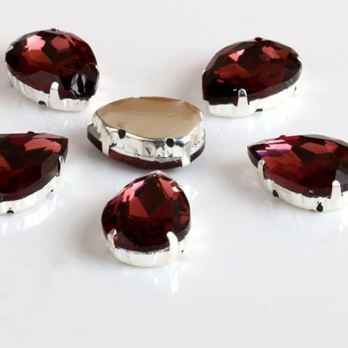 Hotfix-Strasssteine, tropfenförmige Glas-Strasssteine mit Kralle, zum Aufnähen in Tropfenform, Kristallstein, Strass, Diamant, Metallsockel, Hochzeitsdekoration, Weinrot, 13 x 18 mm, 50 Stück Hotfix-Strasssteine, tropfenförmige Glas-Strasssteine mit Kralle, zum Aufnähen in Tropfenform, Kristallstein, Strass, Diamant, Metallsockel, Hochzeitsdekoration, Weinrot, 13 x 18 mm, 50 Stück von IGGLL