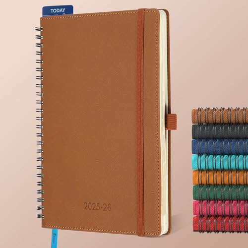 IN-LUXPRO Kalender 2025 2026 Wochenplaner,A5(21.9 x 16.4cm),18-Monate Buchkalender (Jul.2025-Dez.2026) Ringbuch mit Softcover,wochenkalender mit selbstklebendem Stifthalter,Braun. von IN-LUXPRO