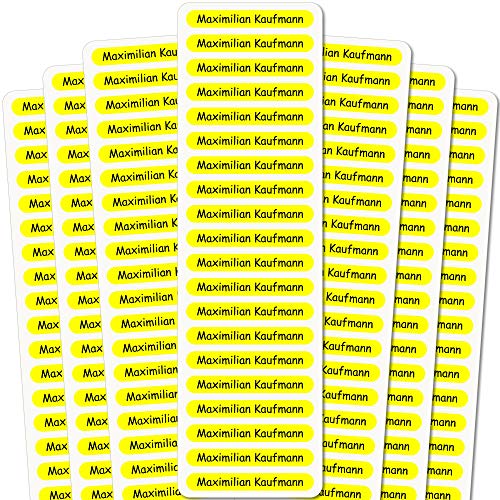 INDIGOS UG Namensaufkleber Kinder - 51x7 mm - 140 Stück Sticker für Kinder, Schule und Kindergarten - Stifte, Federmappe, Lineale - gelber Hintergrund - individueller Aufdruck von INDIGOS UG