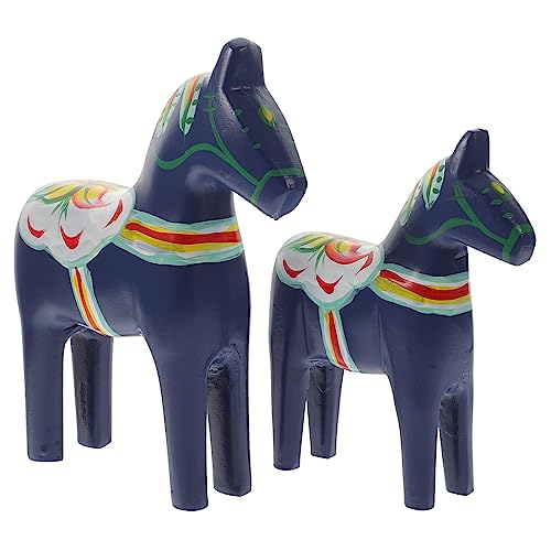 INOOMP Kreatives Holzpferd Deko Handbemalt für Wohnzimmer Tisch und Regaldekoration Robuster und Stabiler Holzornament für Moderne Wohnräume Teiliges Blau INOOMP Kreatives Holzpferd Deko Handbemalt für Wohnzimmer Tisch und Regaldekoration Robuster und Stabiler Holzornament für Moderne Wohnräume Teiliges Blau von INOOMP