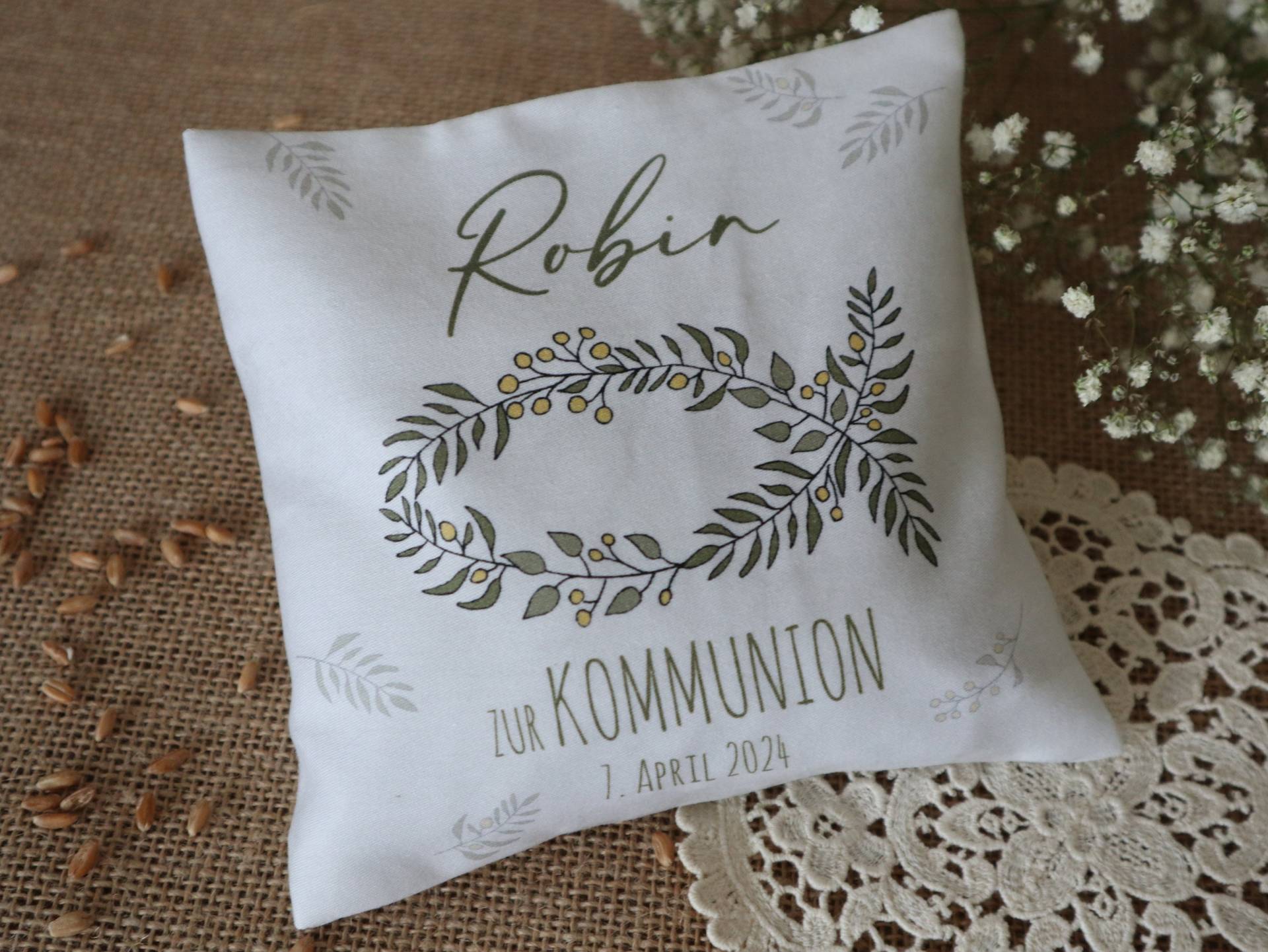 Geschenk Zur Kommunion Konfirmation | Körnerkissen Mit Namen Wärmekissen Dinkel Oder Raps Erinnerung Erste Geschenk Zur Kommunion Konfirmation | Körnerkissen Mit Namen Wärmekissen Dinkel Oder Raps Erinnerung Erste von Ideeschmiede