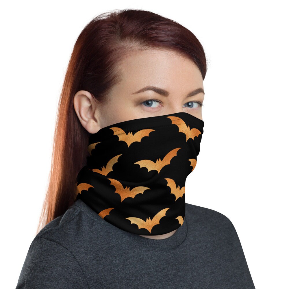 Fledermäuse Waschbar Gesichtsmasken Hals Gaiter | Schwarz Und Kupfer Halloween von InspiredRebellion