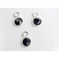 Spinell Anhänger rund 4 mm aus 925 Silber mit Ring von Inwaria