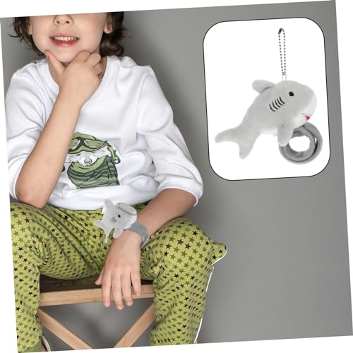 Ipetboom Plüsch Hai Slap Armband Weiches Tier Schlagarmband Hautfreundlich Kompakt und Robust als Ocean Party Mitgebsel für Kindergeburtstag Halloween und Weihnachten Ipetboom Plüsch Hai Slap Armband Weiches Tier Schlagarmband Hautfreundlich Kompakt und Robust als Ocean Party Mitgebsel für Kindergeburtstag Halloween und Weihnachten von Ipetboom