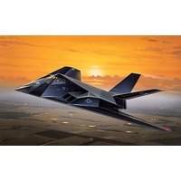 F-117A STEALTH NIGHTHAWK von Italeri