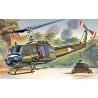 UH-1D SLICK von Italeri