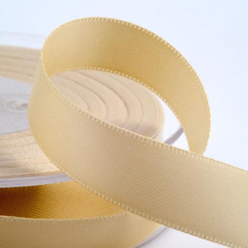 Italian Options Satinband, 16 mm breit x 25 m Rolle, cremefarben Italian Options Satinband, 16 mm breit x 25 m Rolle, cremefarben von Italian Options
