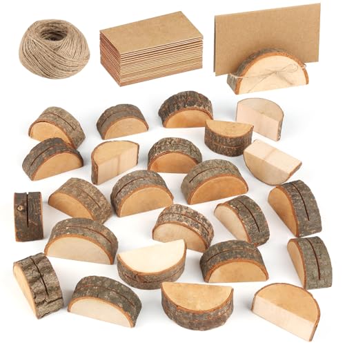 JIANGZHIB 24 Stück Rustikale Holz Tischkartenhalter Set, Kartenhalter Holz mit 24 Kraft Papier, Halbzylindrisch Kartenständer Holz, Postkartenhalter für Tischnummern Hochzeit Geburtstag Fotos Memo JIANGZHIB 24 Stück Rustikale Holz Tischkartenhalter Set, Kartenhalter Holz mit 24 Kraft Papier, Halbzylindrisch Kartenständer Holz, Postkartenhalter für Tischnummern Hochzeit Geburtstag Fotos Memo von JIANGZHIB