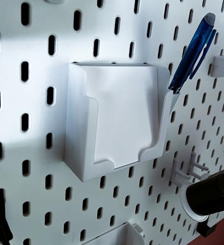 JL House Notizzettelkasten mit Stifthalter für IKEA SKÅDIS Lochwand – 76x76×30 mm – Weiß – Organizer für Büro, Küche & Werkstatt – Zubehör & Halterung – Made in Germany von JL House