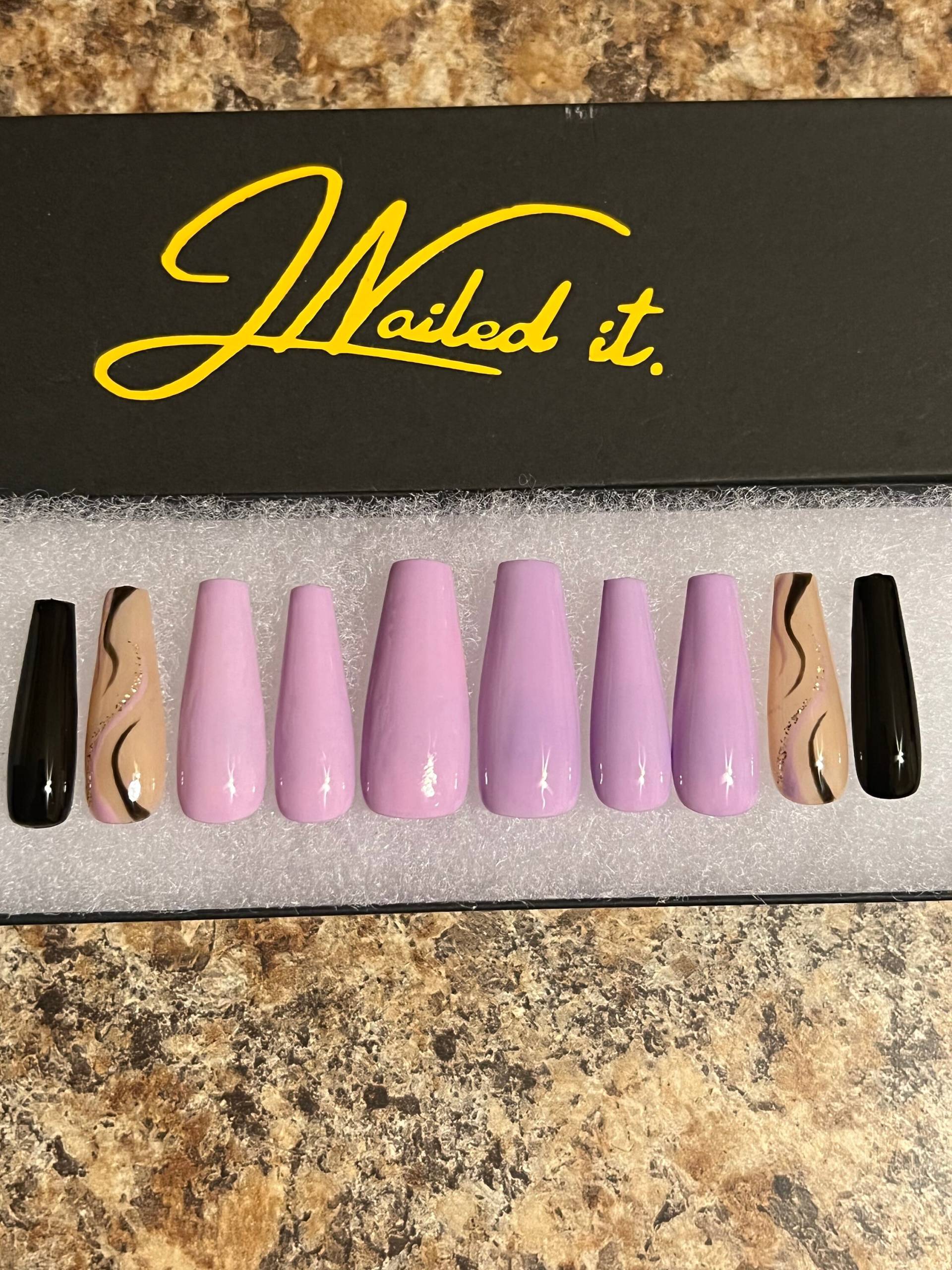Ballerina Press On Nails Mit Mood Polish Und Acryl Ballerina Press On Nails Mit Mood Polish Und Acryl von JNailedIt17