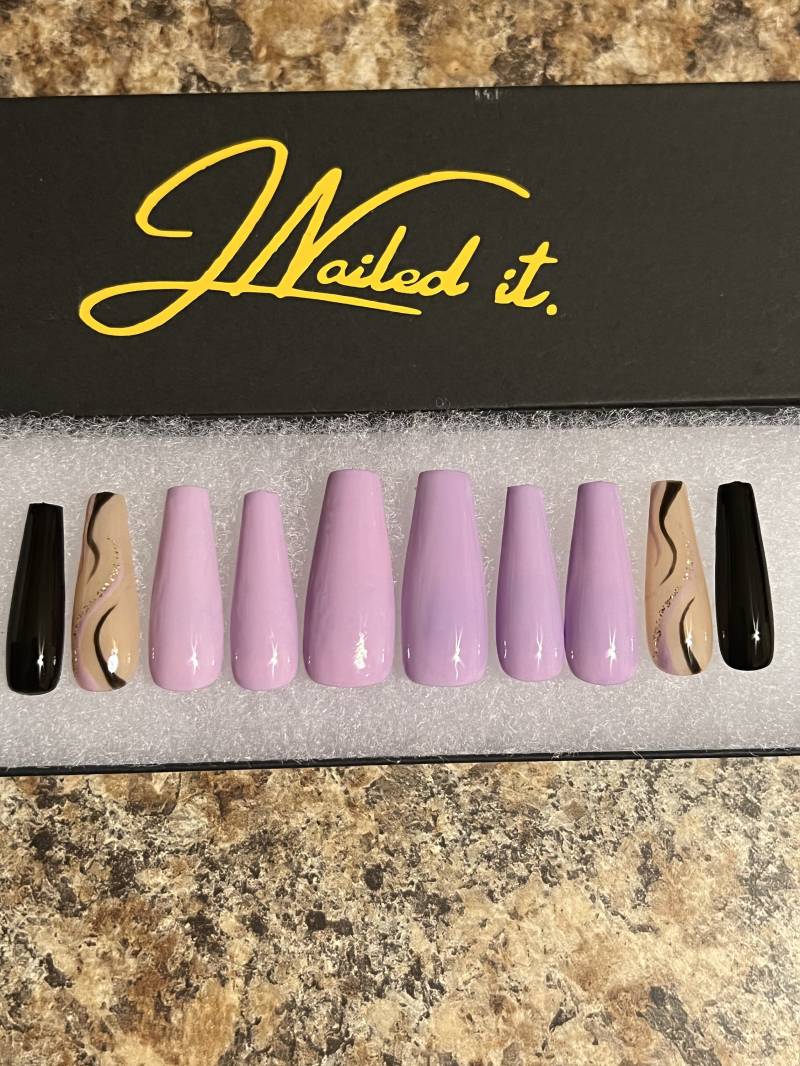 Ballerina Press On Nails Mit Mood Polish Und Acryl von JNailedIt17