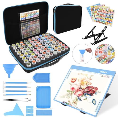 JUSONEY Diamond Painting Zubehör Boxen, 80 Stück Diamond Painting Aufbewahrungsbox mit 3 Helligkeit Leuchttisch A4 Werkzeug Set mit Diamond Painting Stift DIY Handwerk Als Geschenk, Blau JUSONEY Diamond Painting Zubehör Boxen, 80 Stück Diamond Painting Aufbewahrungsbox mit 3 Helligkeit Leuchttisch A4 Werkzeug Set mit Diamond Painting Stift DIY Handwerk Als Geschenk, Blau von JUSONEY