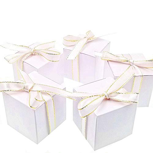 JZK 50 Leere weiße Hochzeitsbevorzugungskästen mit Filigran Bändern Papier Süßigkeiten Box für die Hochzeit Geburtstag Weihnachten Taufe Babydusche Kommunion Abschlussfeier JZK 50 Leere weiße Hochzeitsbevorzugungskästen mit Filigran Bändern Papier Süßigkeiten Box für die Hochzeit Geburtstag Weihnachten Taufe Babydusche Kommunion Abschlussfeier von JZK
