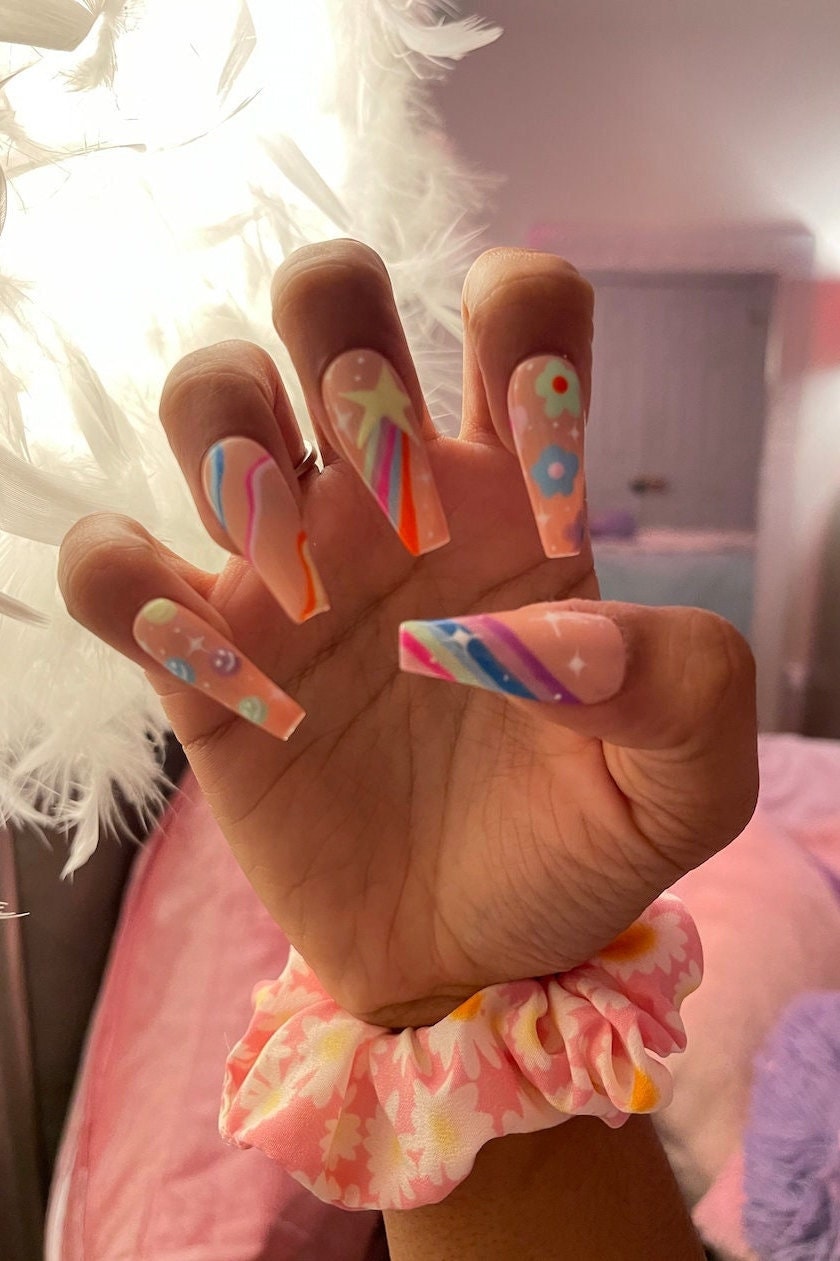 Pastell Regenbogen Set | Press On Nails Nägel Handbemalte Luxus Trendy von JadaNailedit