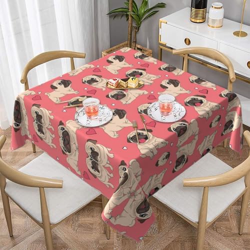 JaoXer Quadratische Tischdecke mit lustigem Mops-Motiv, perfekt für drinnen und draußen, Esstisch, Couchtisch und Bürotreffen JaoXer Quadratische Tischdecke mit lustigem Mops-Motiv, perfekt für drinnen und draußen, Esstisch, Couchtisch und Bürotreffen von JaoXer