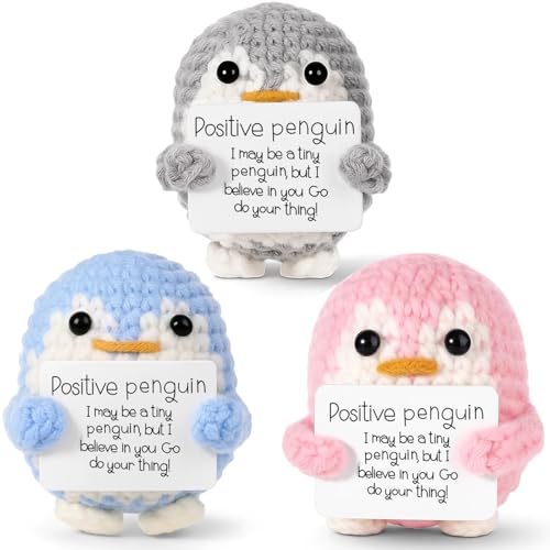 Positive Penguin, Pinguin Geschenk Set Mit 3 Stück, Motivierende Geschenke Für Freunde Und Familie, Handgemacht Aus Hochwertiger Wolle, Grau Blau Pink Je 5.5 * 6.5 cm von JazRvr