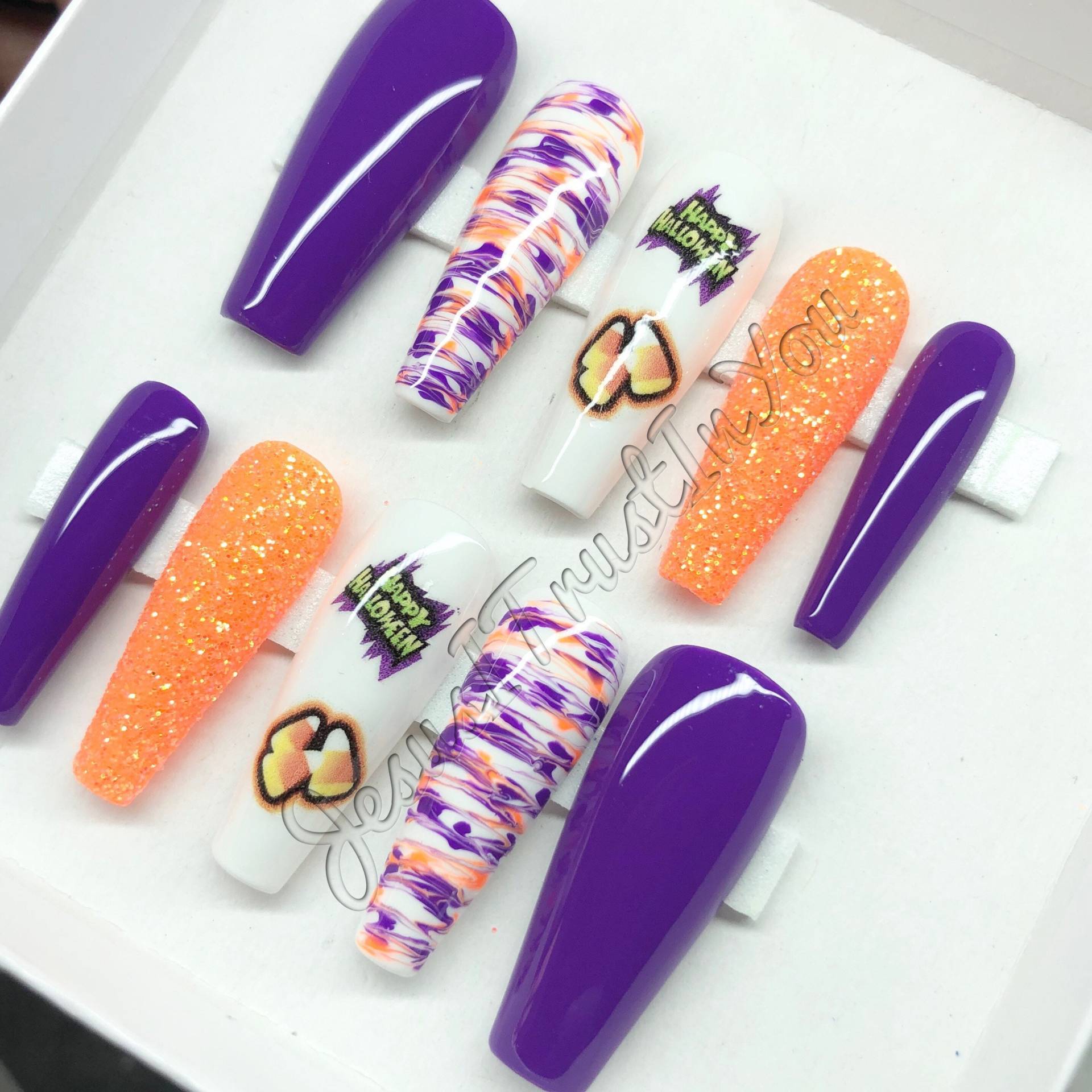 Candy Corn - Halloween Gel Polish Press On Nails von JesusItrustInYouCo