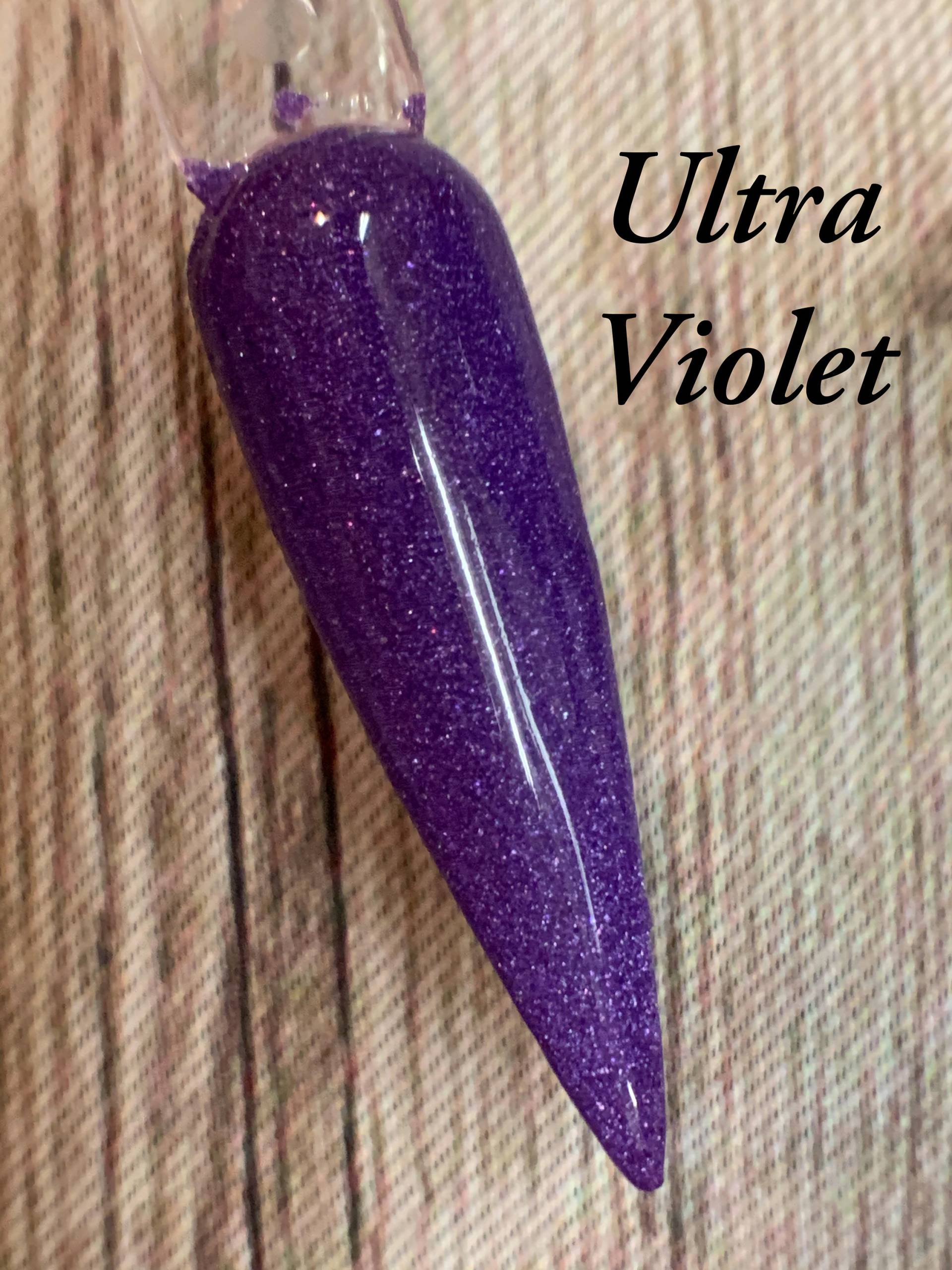 Ultra Violet Dip Powder von JewelsDips