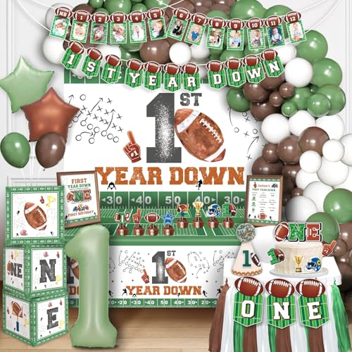 Party-Dekorationen für das erste Jahr, Fußball-Set, komplettes Set mit riesigem 101,6 cm Zahlenballon, 12-monatigem Fotobanner und Vinyl-Hintergrund Party-Dekorationen für das erste Jahr, Fußball-Set, komplettes Set mit riesigem 101,6 cm Zahlenballon, 12-monatigem Fotobanner und Vinyl-Hintergrund von Jovialitix