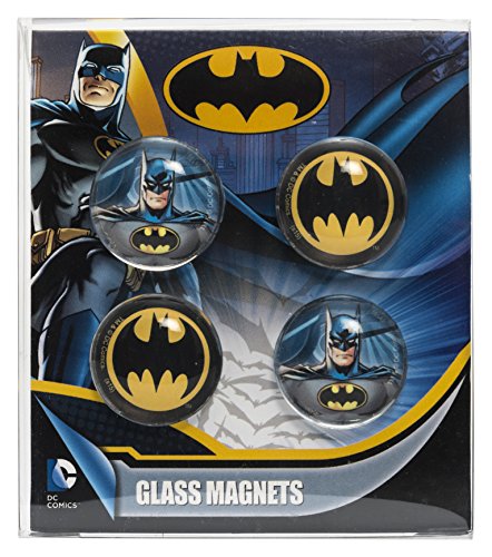 Joy Toy 301016 Batman 2.5 cm aus Glas, 4 teilig in Geschenkpackung, 1 x 8.5 x 9.5 cm Magnete, S, Schwarz, Gelb und Dunkelgrau von Joytoy