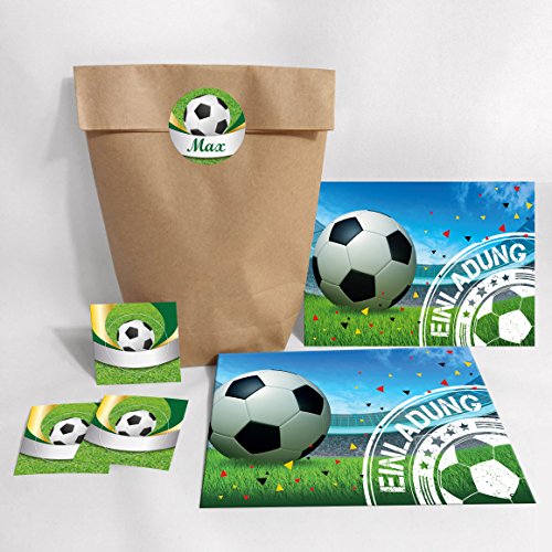 12-er Set Einladungskarten, Umschläge, Tüten, Aufkleber zum Kindergeburtstag für Junge Fussball Fußball bunte Einladungen (12 Karten + 12 Umschläge + 12 Party-Tüten (Kreuzbodenbeutel) + 12 Aufkleber) von JuNa-Experten