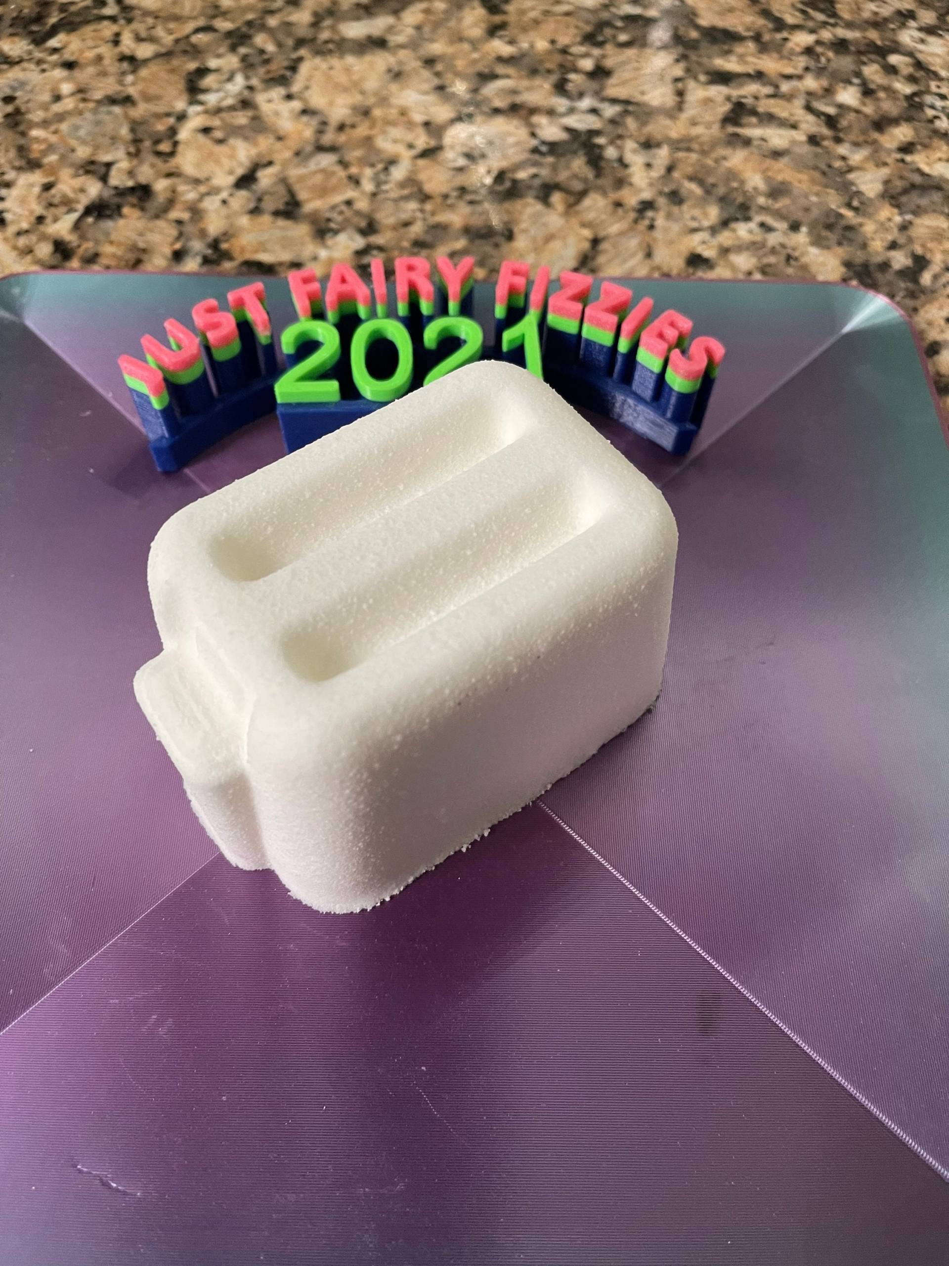 Mold - Dark Humor Toaster Plastik Badebombenform von JustFairyFizzies