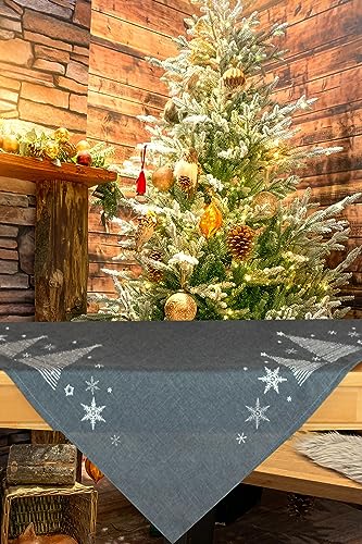 KAMACA Tischdecke Mitteldecke 85x85 cm mit filigraner Stickerei Küche Esstisch Tisch Dekoration Eyecatcher in Herbst Winter Weihnachten (Tannenbäume anthrazit) von KAMACA
