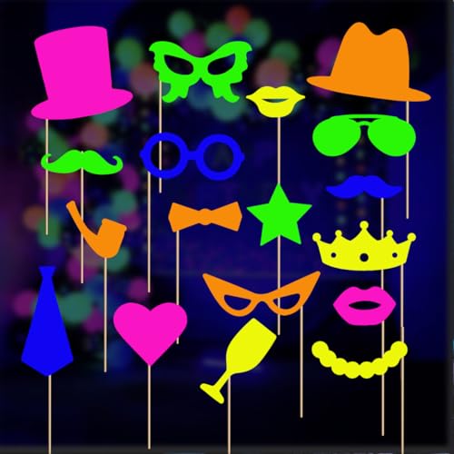 KARLOR UV Party Deko, 18 Pcs Neon Foto-Requisiten Papier Glow Deko Fluoreszierend Dekoration Leuchtend lustig Hüte Brille Bärte Weinglas Schwarzlicht Deko Accessories UV Partyzubehör Outfit KARLOR UV Party Deko, 18 Pcs Neon Foto-Requisiten Papier Glow Deko Fluoreszierend Dekoration Leuchtend lustig Hüte Brille Bärte Weinglas Schwarzlicht Deko Accessories UV Partyzubehör Outfit von KARLOR