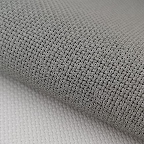 Kreuzstich-Stoff, 18 Karat, Baumwolle, 48,3 x 71,1 cm, Grau Kreuzstich-Stoff, 18 Karat, Baumwolle, 48,3 x 71,1 cm, Grau von KCS