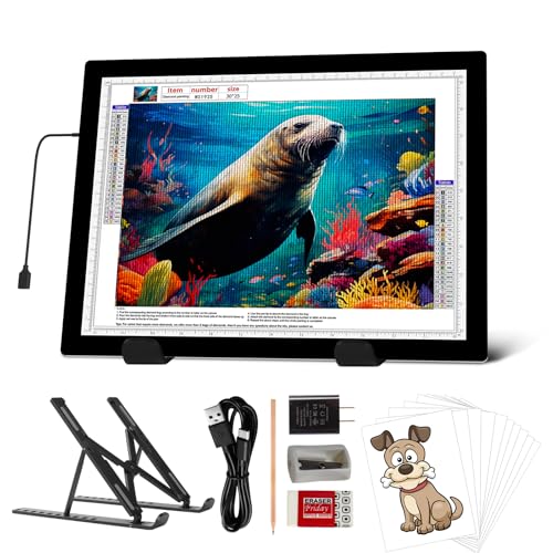 A4 Leuchttisch mit Ständer, 8000 Lux Sehr Hell 5mm Ultra Dünn Light Pad, Dimmbarer Leuchtplatte mit Adapter, LED Lichtpad Lightpad für 5D Diamond Painting Zubehör, Designen, Zeichnen Skizzieren A4 Leuchttisch mit Ständer, 8000 Lux Sehr Hell 5mm Ultra Dünn Light Pad, Dimmbarer Leuchtplatte mit Adapter, LED Lichtpad Lightpad für 5D Diamond Painting Zubehör, Designen, Zeichnen Skizzieren von KEIWRLIGHT