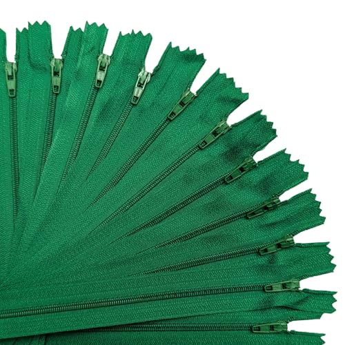 KGS Reißverschlüsse | Einfarbig: Grün| Größe: 17.8 cm / 7 Zoll | 20 Stück pro Packung | Reißverschlüsse zur Herstellung von Taschen, Beuteln, Kissenbezügen KGS Reißverschlüsse | Einfarbig: Grün| Größe: 17.8 cm / 7 Zoll | 20 Stück pro Packung | Reißverschlüsse zur Herstellung von Taschen, Beuteln, Kissenbezügen von KGS