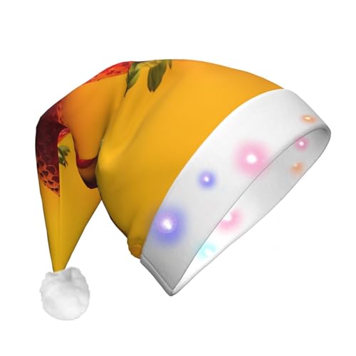 KHiry Leuchtende Weihnachtsmütze, Plüsch-Weihnachtsmannmütze mit LED-Lichtern, Erdbeeren mit gelben Weihnachtsmützen für Erwachsene von KHiry