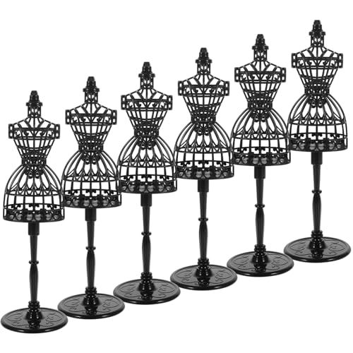 KICHOUSE 6 Stück Puppenaufhänger Puppenständer Puppe Mannequin-Modell Mini-kleiderständer Puppenkleidung Rack Puppenkleid Steht Puppenkleiderständer Puppenhausdekor Black Plastik von KICHOUSE